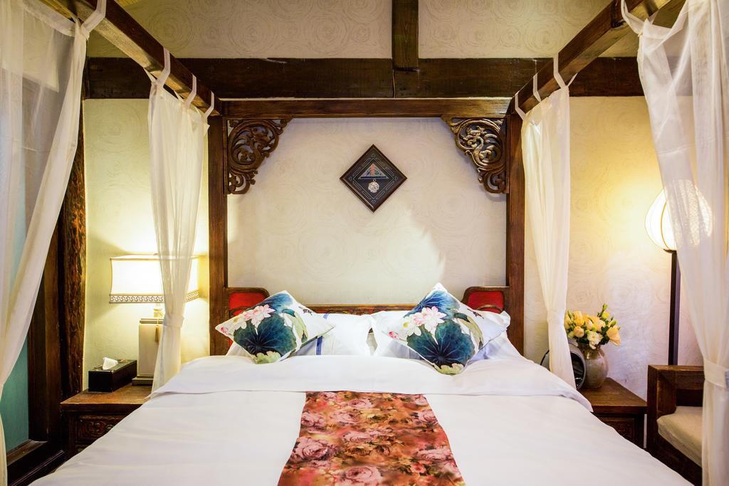 Lijiang Yuntian Palace Hotel Exterior photo