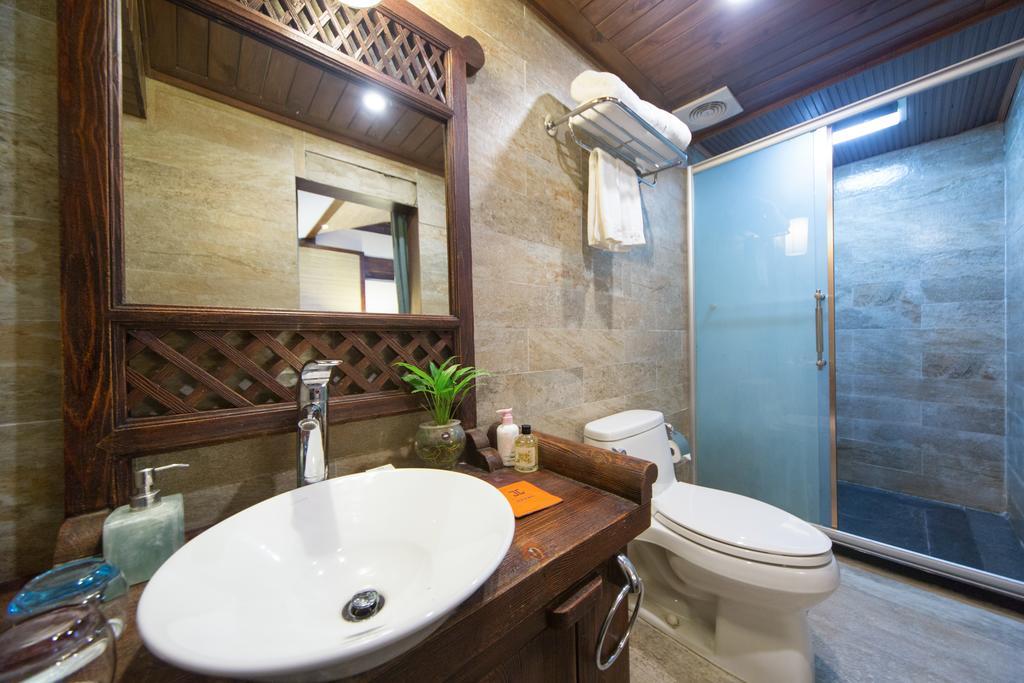 Lijiang Yuntian Palace Hotel Exterior photo