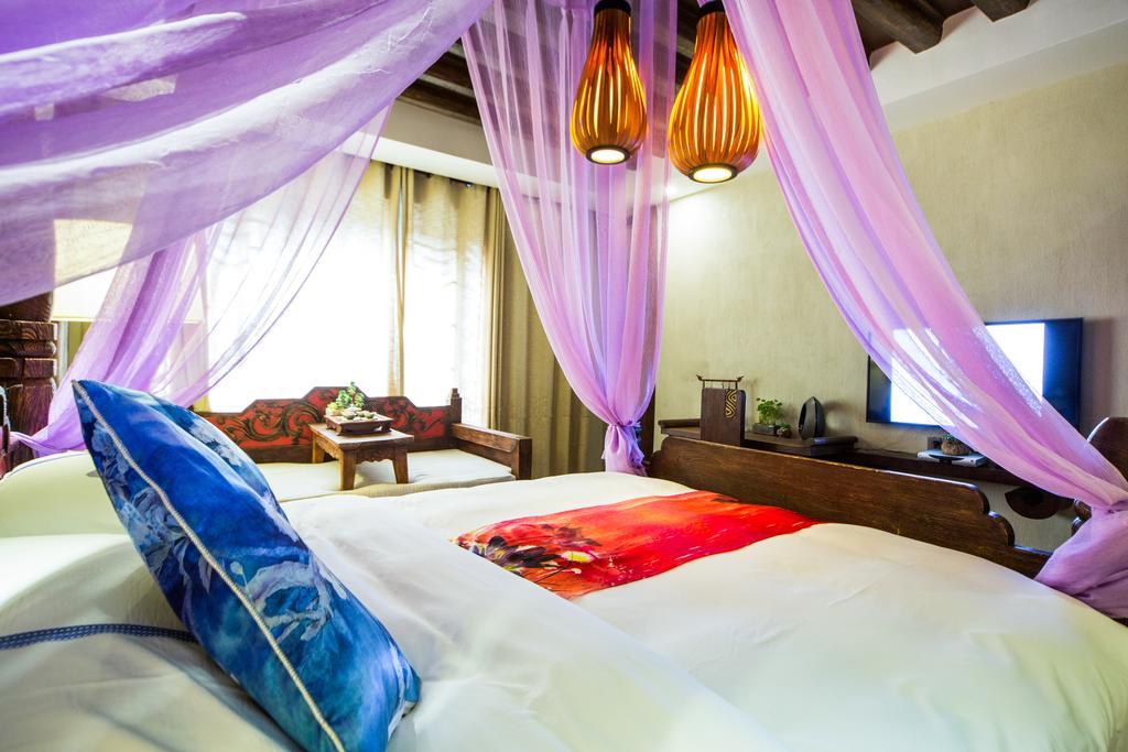 Lijiang Yuntian Palace Hotel Room photo