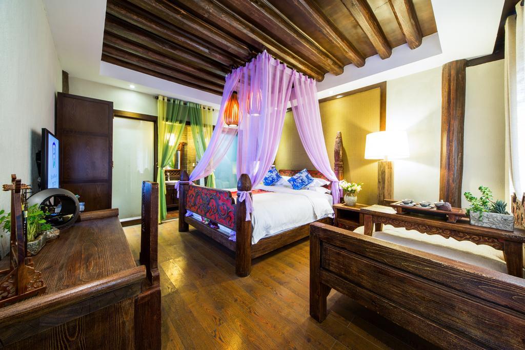 Lijiang Yuntian Palace Hotel Room photo